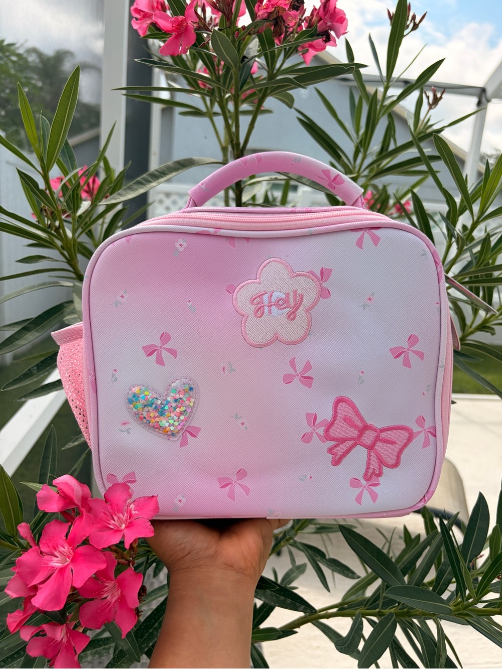 Kids insulated Lunch Bag with Heart and Bow Design-NWT